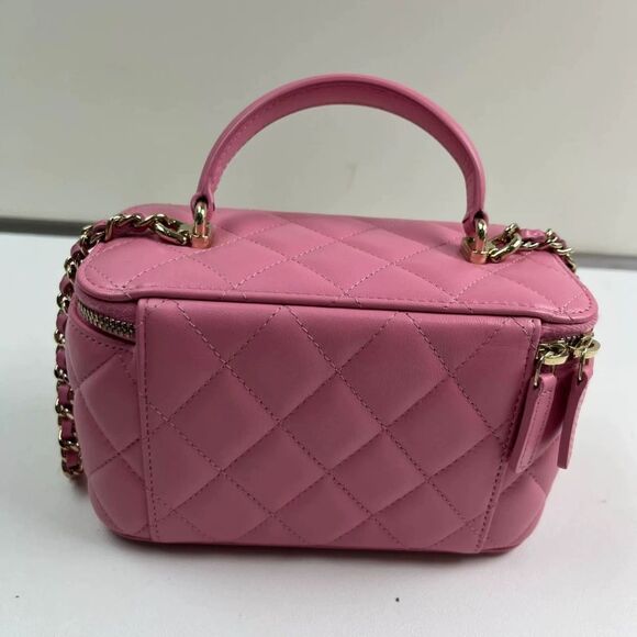 Chanel Women Pre-Loved Bag Very Good Condition - Picture 4 of 9